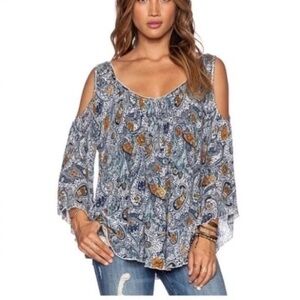 Free People Chloe Hummingbird top cold shoulder size medium